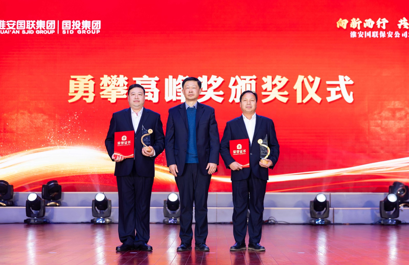 2N2A4121_副本.jpg 2N2A4121_副本.jpg